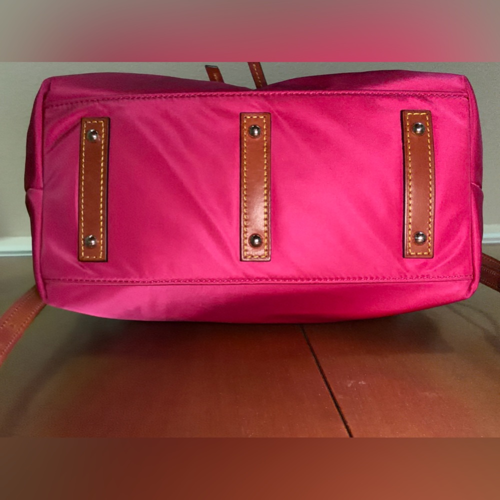 Dooney & Bourke Nylon Pink Satchel Tote Bag w/ Leather Trim & Shoulder Strap - Picture 5 of 17